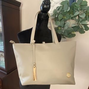 VINCE CAMUTO Tan Leather Purse, Tan & Gold Accent